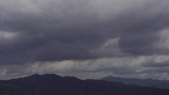 山阴天天空乌云多云要下雨天气变化云阴沉沉