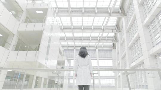 白医天使展望未来 逆行者砥砺前行坚定前行