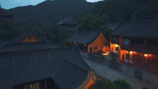 杭州灵隐寺夜景航拍