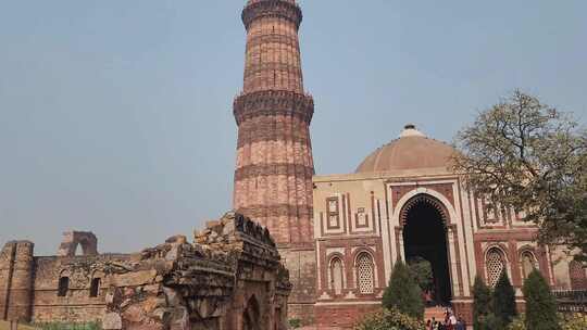 QUTUB MINAR