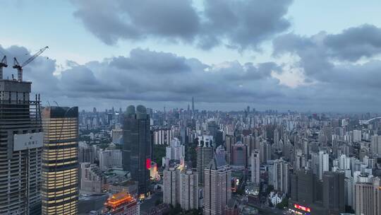 上海徐家汇傍晚航拍空镜
