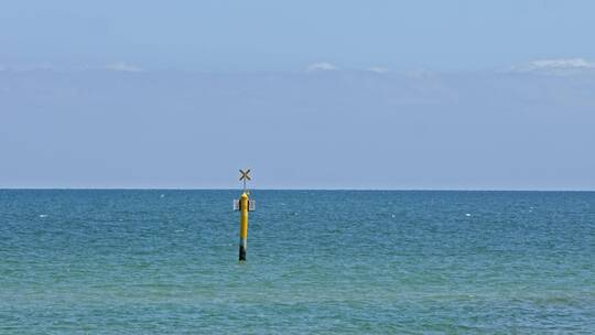 澳大利亚墨尔本海边海水海浪