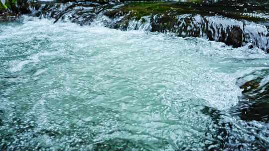 山泉水流水滴森林水流大自然酒水唯美广告