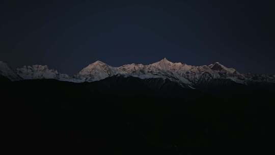 云南香格里拉梅里雪山飞来寺高空航拍