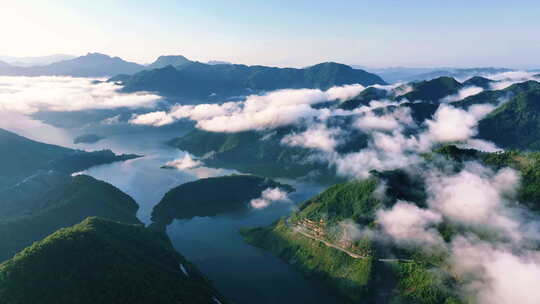 云海山川白云山脉大山峦山峦云雾气山河高山