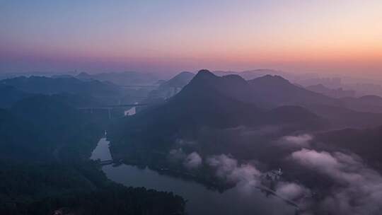 壮丽贵阳群山环绕河流晨雾自然风光航拍延时