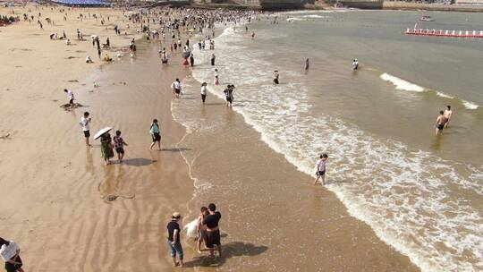 海派浙江台州温岭石塘海边礁石浪花