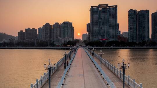 珠海海燕桥粉红色晚霞