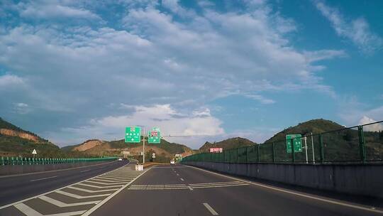 高速公路视频云南高速公路法雨收费站