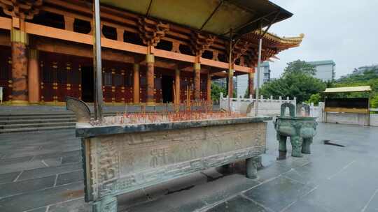 中式寺庙香炉