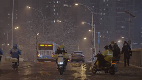 下班人群 城市车流 城市夜晚空镜