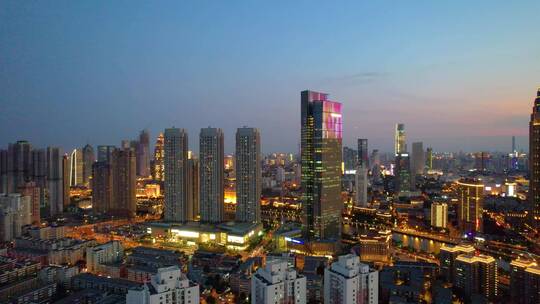 天津城市高楼建筑夜晚航拍视频素材模板下载