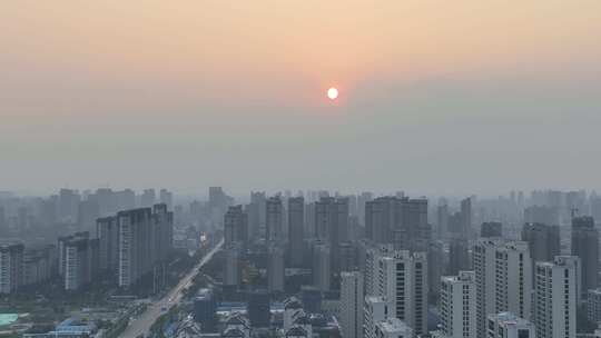 夕阳下的城市