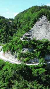 竖版航拍湖北襄阳尧治河地质公园4A景区