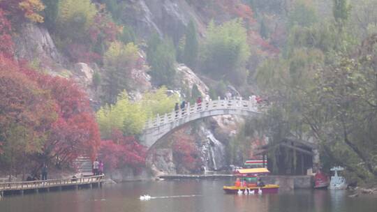 济南红叶谷景区，秋季满山红叶景观