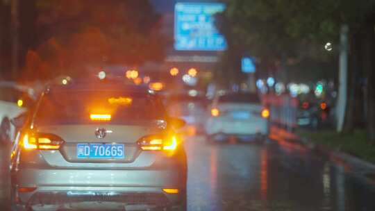 雨天下雨大雨雨天暴雨滴堵车厦门城市街道