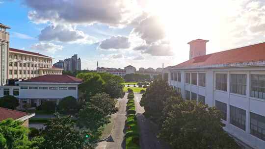 航拍上海立信会计金融学院(松江校区)