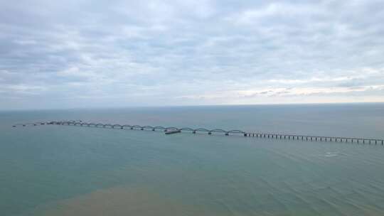 广西北海涠洲岛廊桥大海海洋旅游旅行