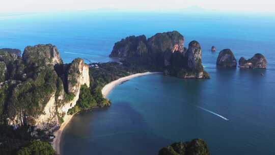 泰国甲米奥南海滩鸟瞰图