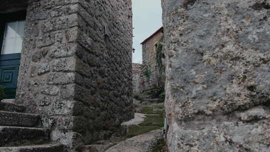 葡萄牙孟山都中世纪村庄小石头房子细节视频素材模板下载