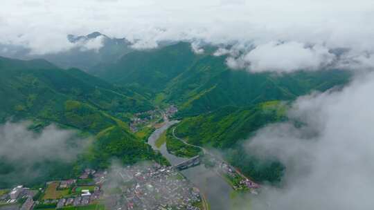 雾锁龙鳞坝