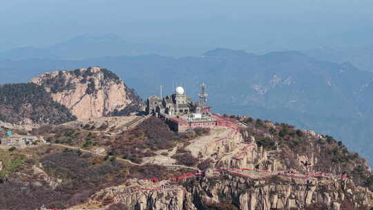 航拍泰安泰山山顶风景