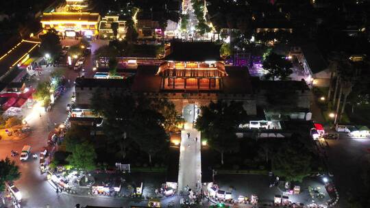 大理古城城门城楼洱海门夜景高清素材