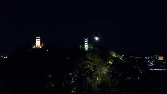 紫阳街夜景月亮 巾山上的月亮4k素材