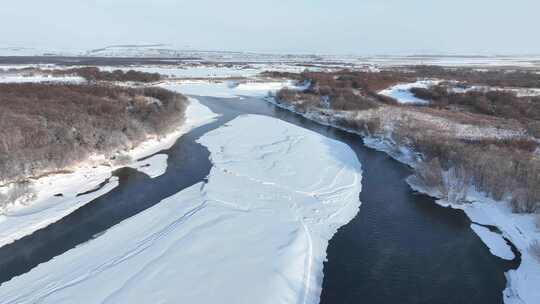 航拍呼伦贝尔冬季风光海拉尔河湿地雪景