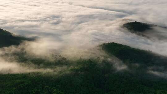 航拍黎明山川云海朝阳