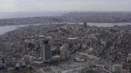 伊斯坦布尔博斯普鲁斯塔克西姆广场和清真寺建筑鸟瞰图