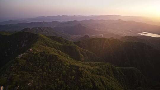 河南郑州嵩山峻极峰日出山脉光线航拍