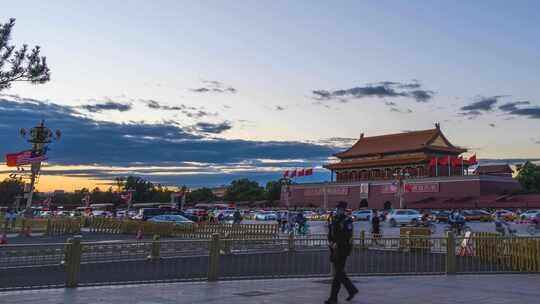 首都北京天安门城楼傍晚亮灯夜景