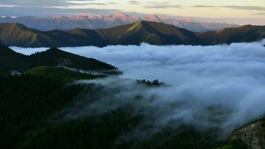 航拍高山云雾云海 山脉