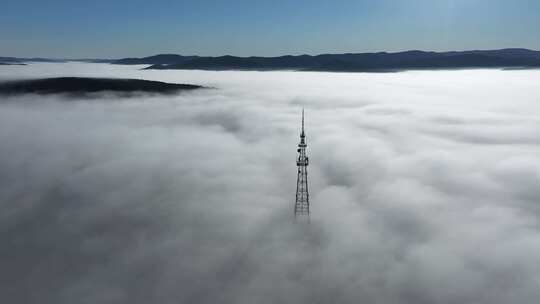 绕飞雾中电视塔 最原始的电视塔