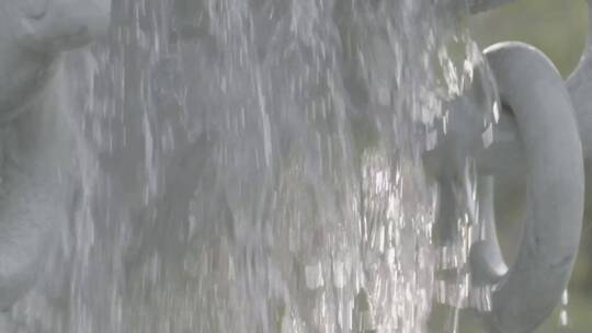 龙吐水升格拍摄LOG视频素材