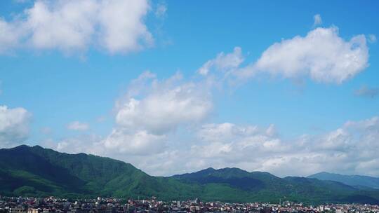 小镇天空云朵延时白云山小清新蓝天夏天乡村