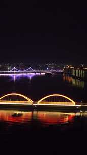 竖版航拍湖南长沙福元路湘江大桥夜景