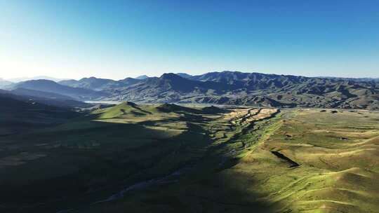 航拍日出阳光下的甘南甘加秘境风光