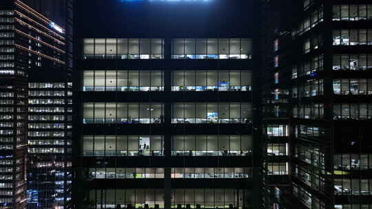 城市写字楼夜景加班