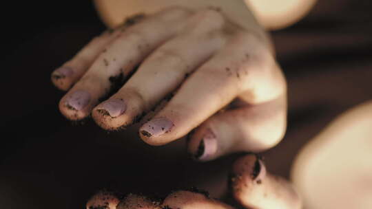 垂直天然肥料地面少量土壤