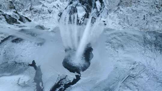 4k风景航拍冰岛冬天雪景瀑布水流