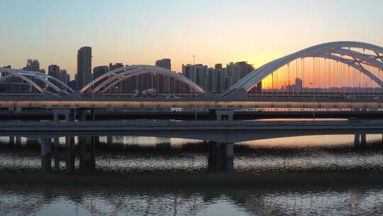 4K航拍|西安浐灞广运大桥日落余晖