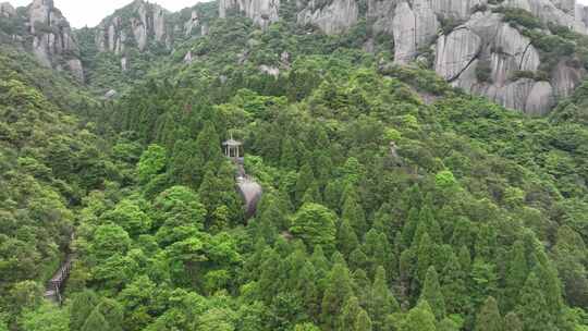 航拍福建宁德福鼎太姥山海上仙山风光