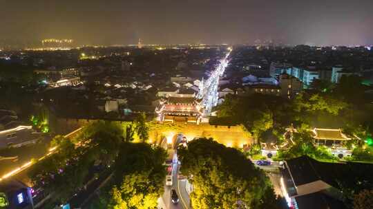 江苏苏州古城门夜景航拍延时4K