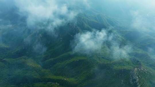 云雾山峰航拍山脉自然大山风景视频素材模板下载