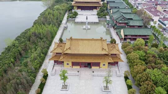 江苏兴化市乌巾荡风景区上方寺