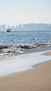 大海海岛海浪浪花冲刷沙滩升格特写