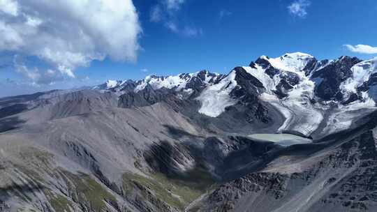 雪山山脉