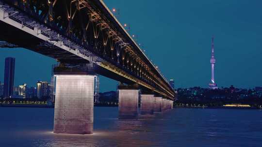 武汉长江大桥夜景视频素材模板下载